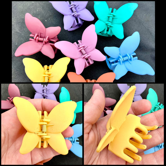 Random 2.6 Inch Butterfly Claw Hair Clip