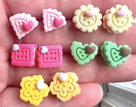 RANDOM Cookie Sandwich Resin Stud Earrings